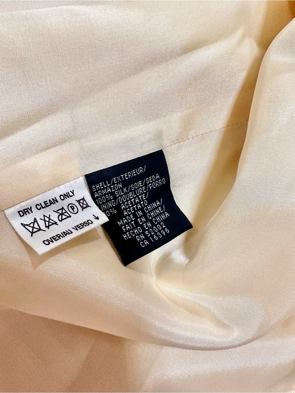 Vintage 🌼 100% Silk Liz Claiborne Butter Yellow Jacket - Picture 8 of 12